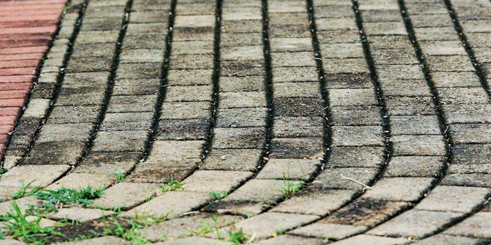 How to Remove Oily Stains from Paving?